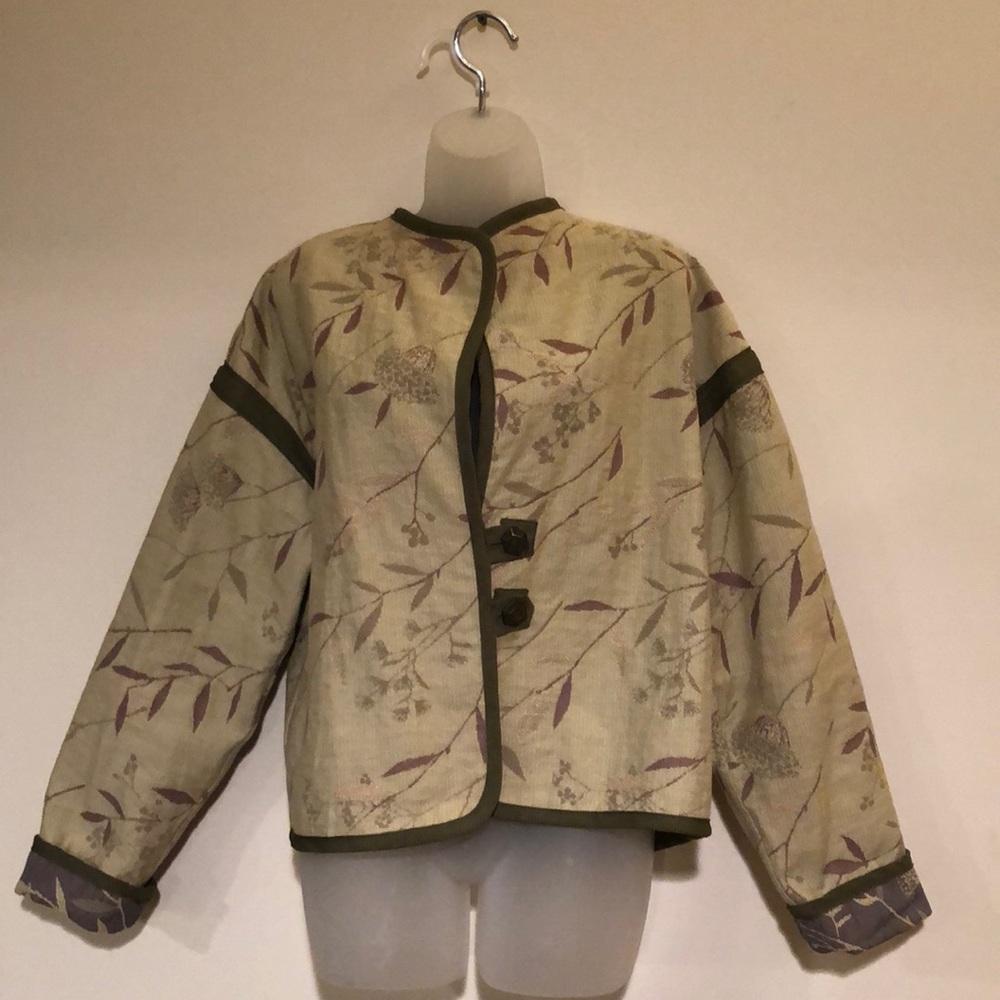 Stylish Fall/Spring  Reversible Jacket - Picture 3 of 8